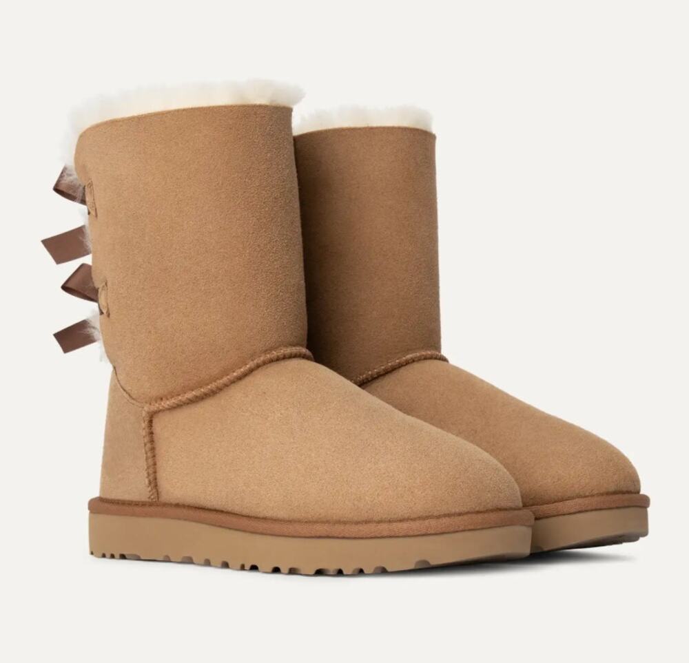 UGG Bailey Bow II Boots Shearling-Lined Chestnut Womens Size US 9 UK 7.5 EU 40